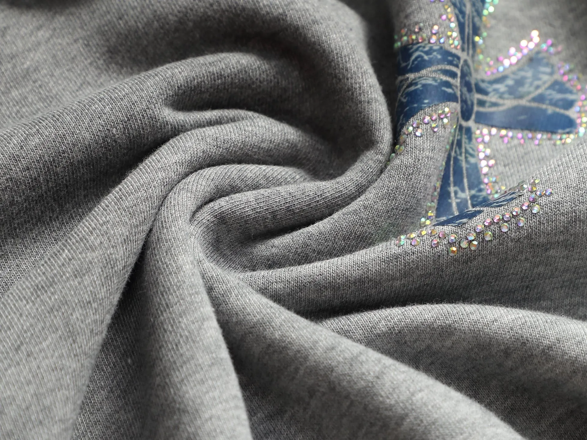 𝗖𝗵𝗿𝗼𝗺𝗲 𝗛𝗲𝗮𝗿𝘁𝘀/ 2026 New Arrival Original 👑 ！ ！ ！ 👍 ✂️Quality , ！ 。 ： ➕100% 。Authentic ➕ ➕3D ➕ ： ！ ！ Authentic ！ Same Style ！ Black Dark Gray Light Gray Size：S-XL